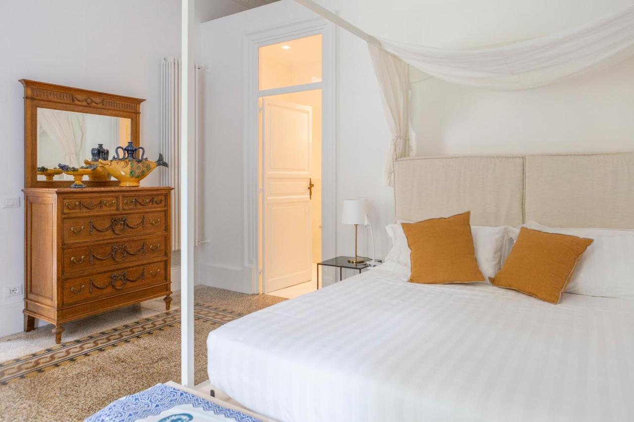 פלרמו Garden Suite In Private Villa On Via Liberta מראה חיצוני תמונה